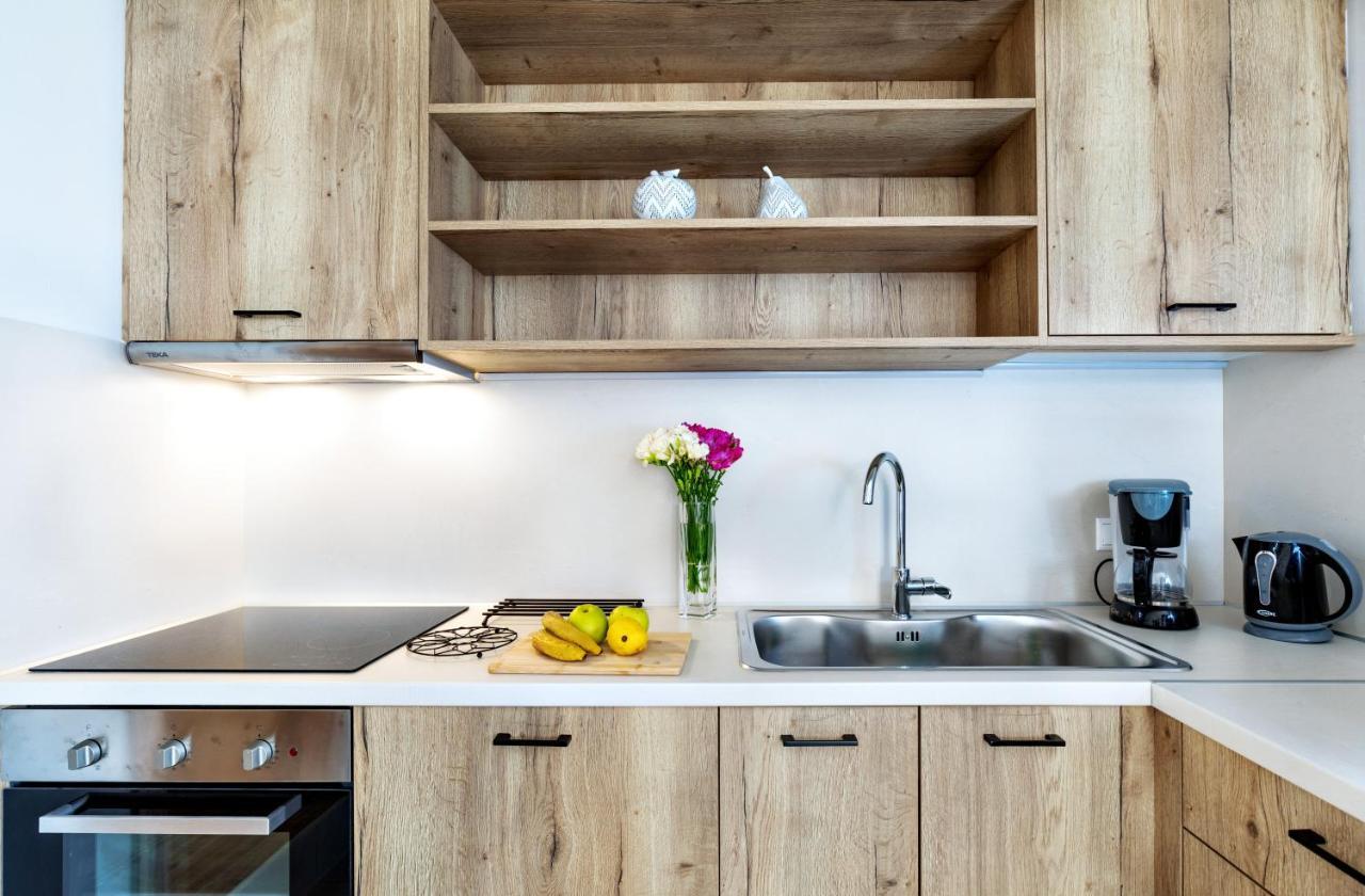 Mirthia Apartments 플라키아스 외부 사진